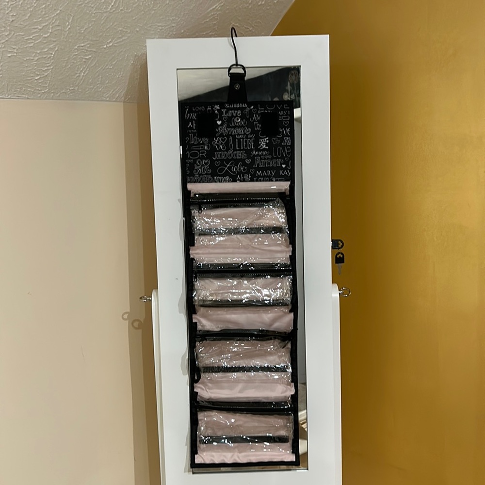 Mary Kay makeup travel carrier